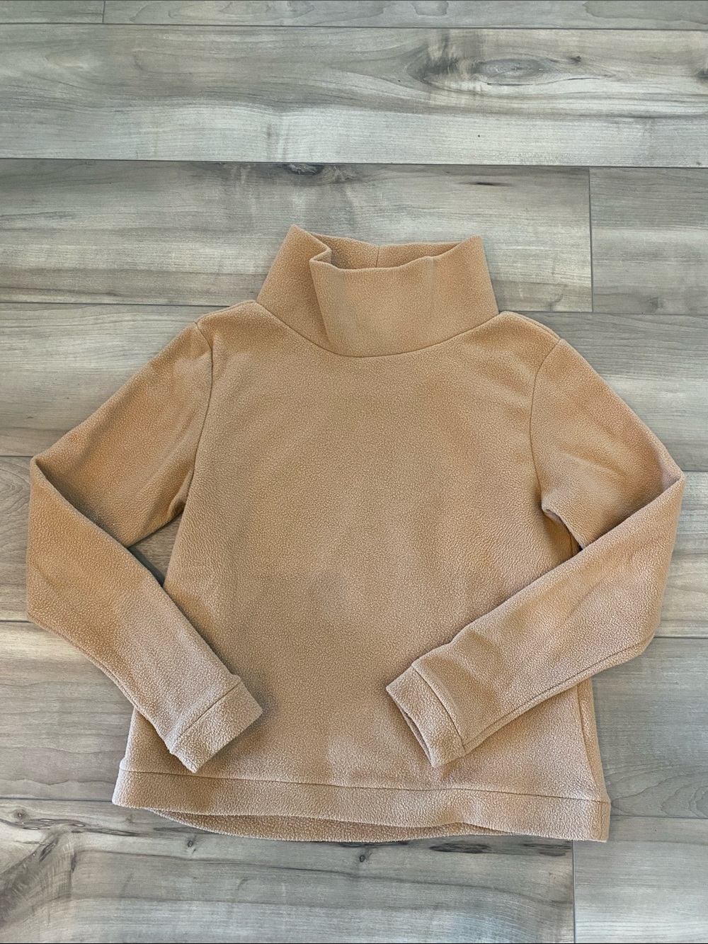 Dudley Stephen’s Turtleneck Fleece Pullover - Camel - size medium.